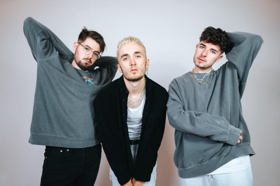 UK pop band SHADED release new single ‘backpack’